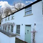 Whitkirk Cottage